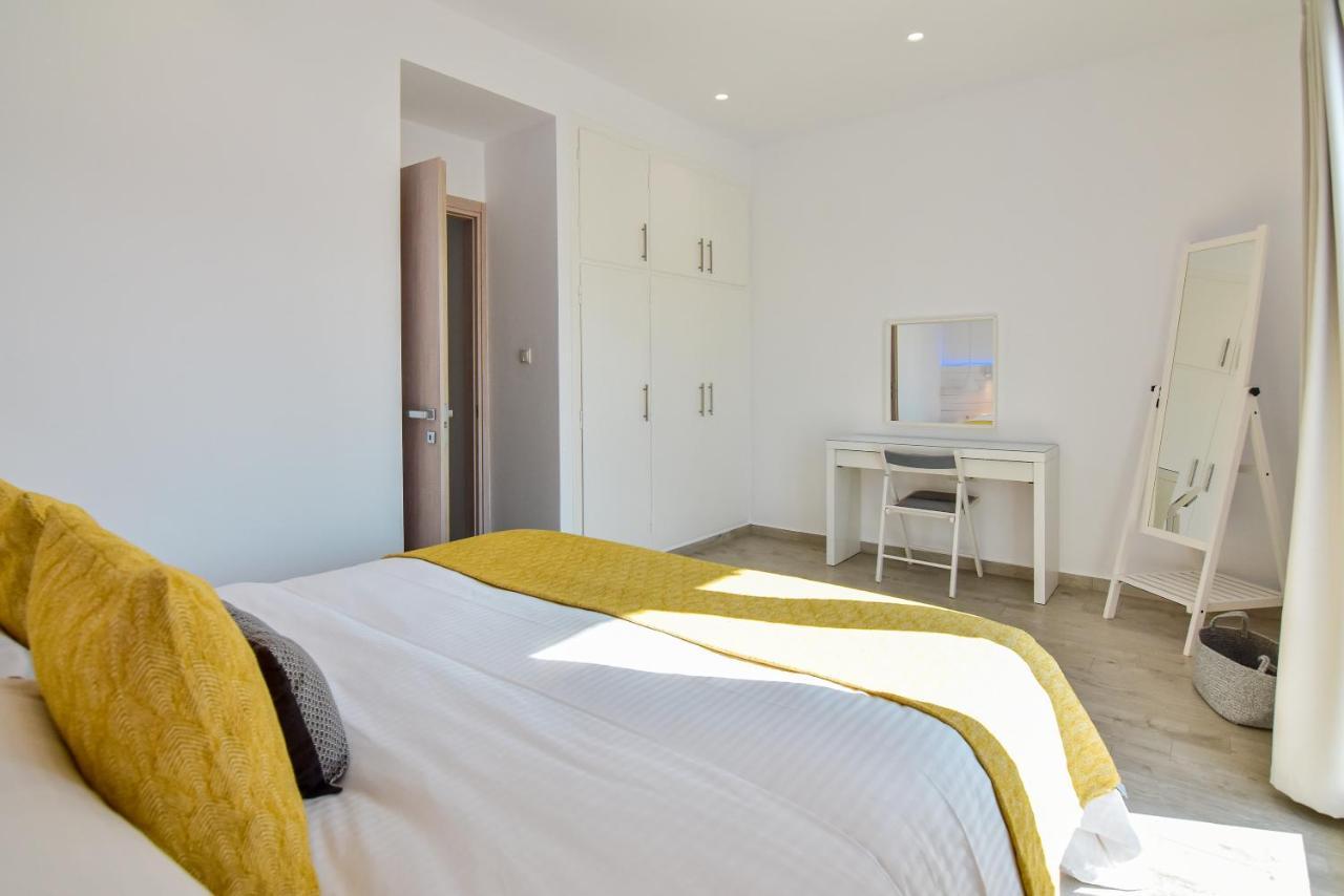 White Rock Milos Suites Adamantas  Ngoại thất bức ảnh
