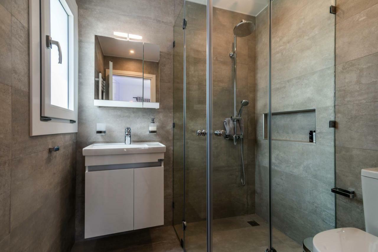 White Rock Milos Suites Adamantas  Ngoại thất bức ảnh