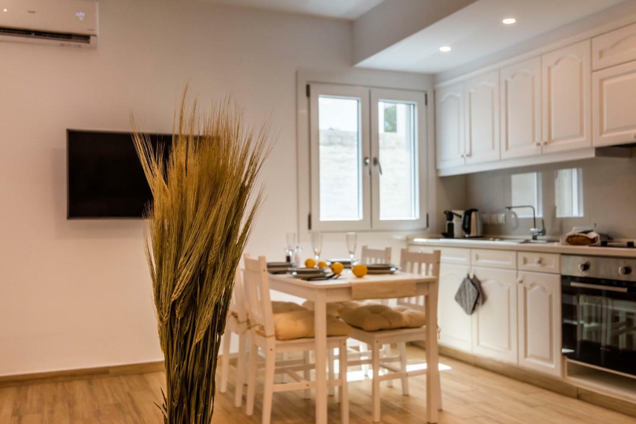 White Rock Milos Suites Adamantas  Ngoại thất bức ảnh