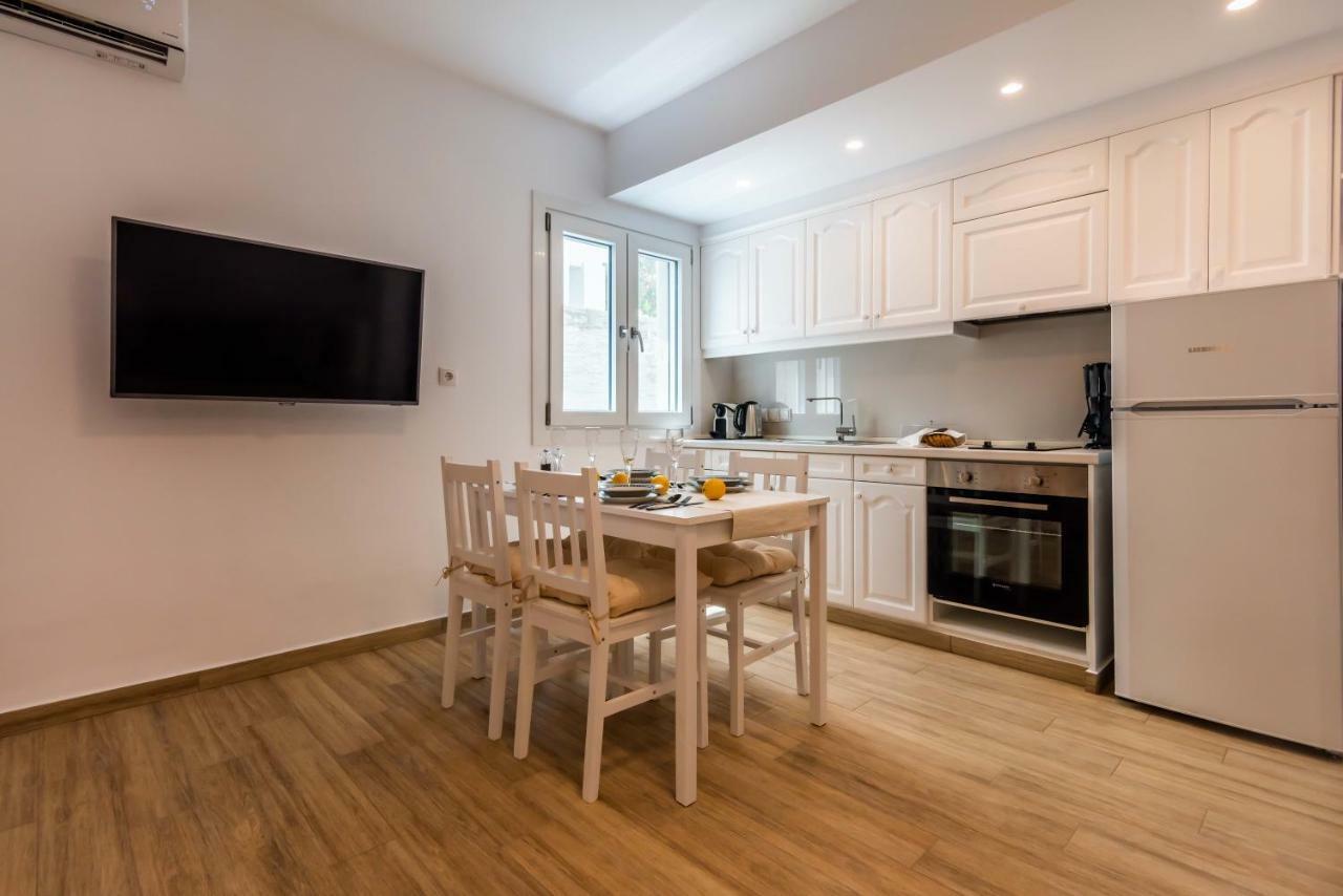 White Rock Milos Suites Adamantas  Ngoại thất bức ảnh